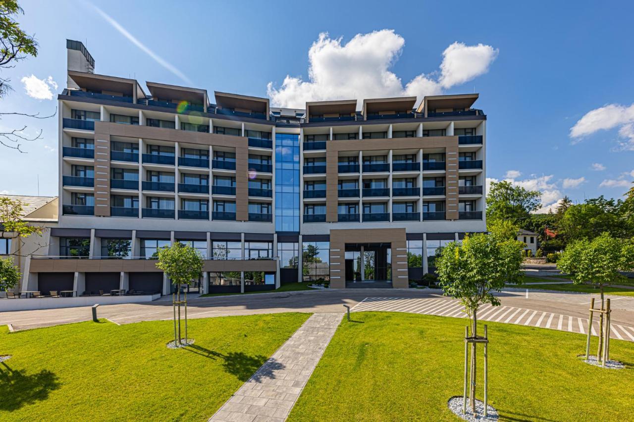 Avar Hotel Матрафюред Экстерьер фото